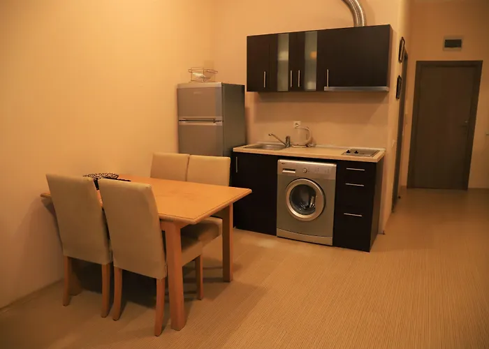 Menada Sunny Plaza ساني بيتش