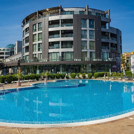 Apartment Menada Sunny Plaza