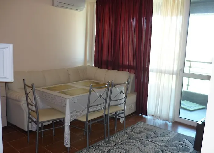 Appartement Menada Sunny Plaza *