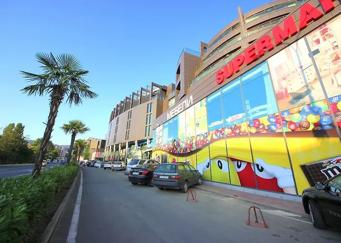 Menada Sunny Plaza *