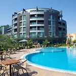 Menada Sunny Plaza * Napospart