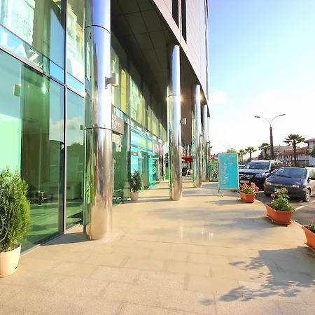 Menada Sunny Plaza Apartment *