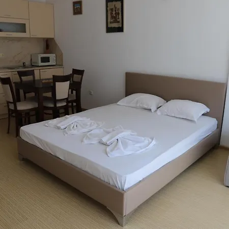 Apartman Menada Sunny Plaza