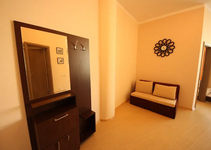 Menada Sunny Plaza *