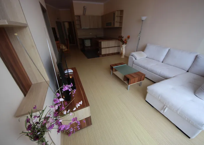 Menada Sunny Plaza * Slăntjev Brjag