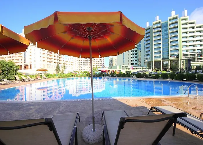 Menada Sunny Plaza *